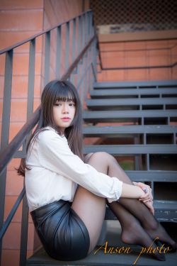 伦理2男一女3p黑人
